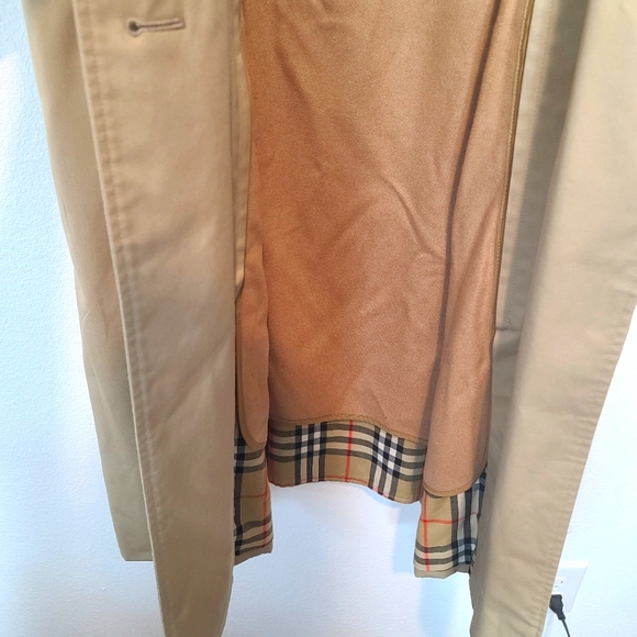 Burberry Women’s Vintage Tan Nova Check Trench Coat–Wool Lined–Size 14 XX-Long - Picture 15 of 16